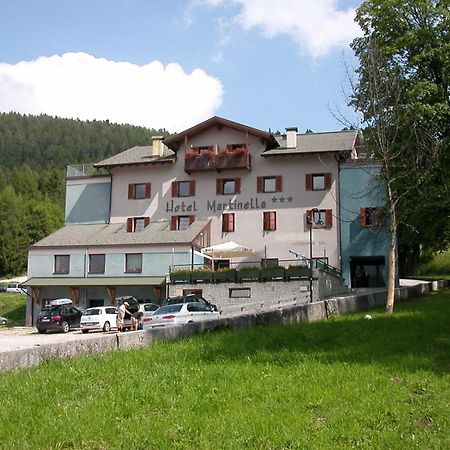 Hotel Martinella Фольгария Экстерьер фото