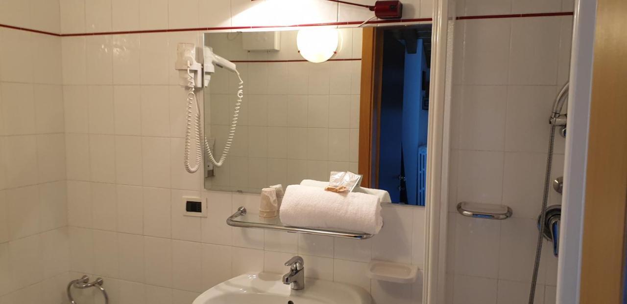 Hotel Martinella Фольгария Экстерьер фото