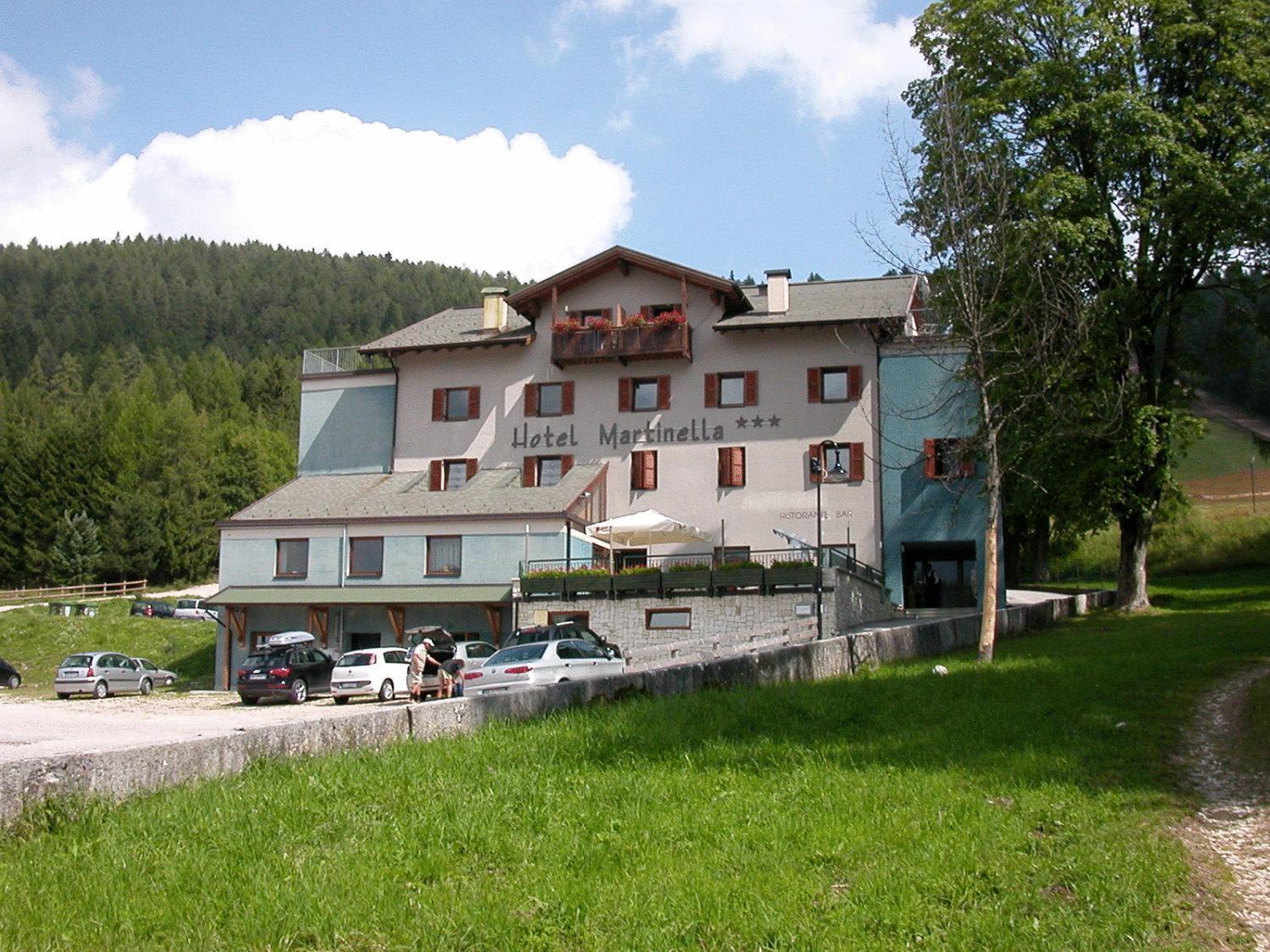 Hotel Martinella Фольгария Экстерьер фото